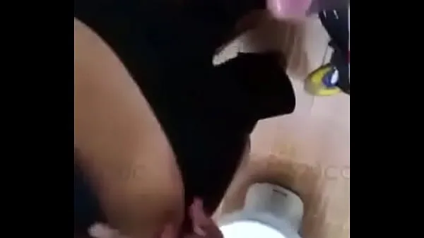 Baru So horny, took her husband to fuck in the bathroom Filem saya