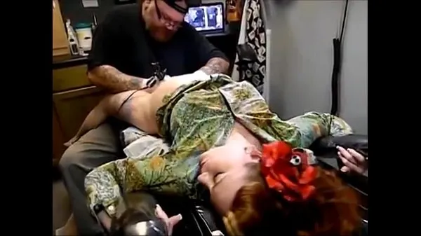 Nowe SCREAMING while tattooing moich filmach