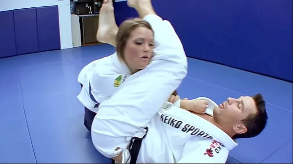 Nové Horny Karate students fucks with her trainer after a good karate session mých filmech