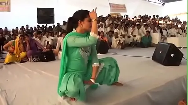 Novo Because of this dance, the dream was a hit! Sapna choudhary first hit dance HIGH mojih filmih
