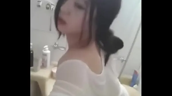 Nya masturbating with a bathroom lock mina filmer