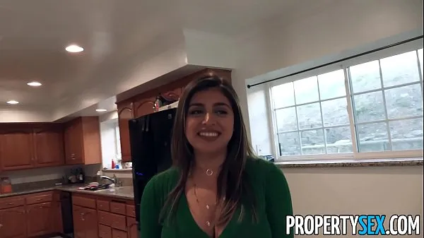 جديد PropertySex Horny wife with big tits cheats on her husband with real estate agent أفلامي