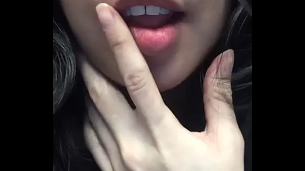 新Close up lip teasing我的电影