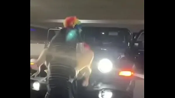 내 영화가 새로 Pink hair whore gets pounded on jeep