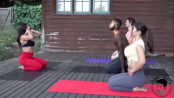 Novo BBC Yoga Foursome Real Couple Swap mojih filmih