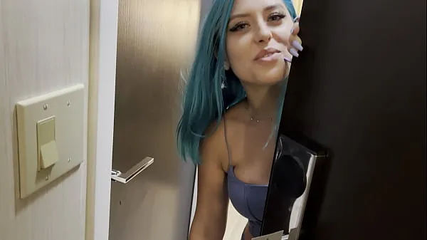 Uusi Casting Curvy: Blue Hair Thick Porn Star BEGS to Fuck Delivery Guy elokuvani