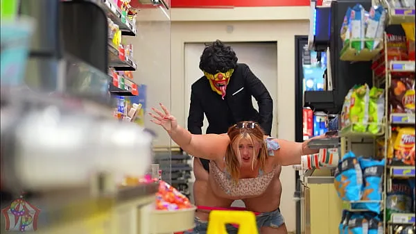 Nowe Horny BBW Gets Fucked At The Local 7- Eleven moich filmach