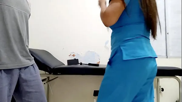 मेरी फिल्मों The sex therapy clinic is active!! The doctor falls in love with her patient and asks him for slow, slow sex in the doctor's office. Real porn in the hospital नया